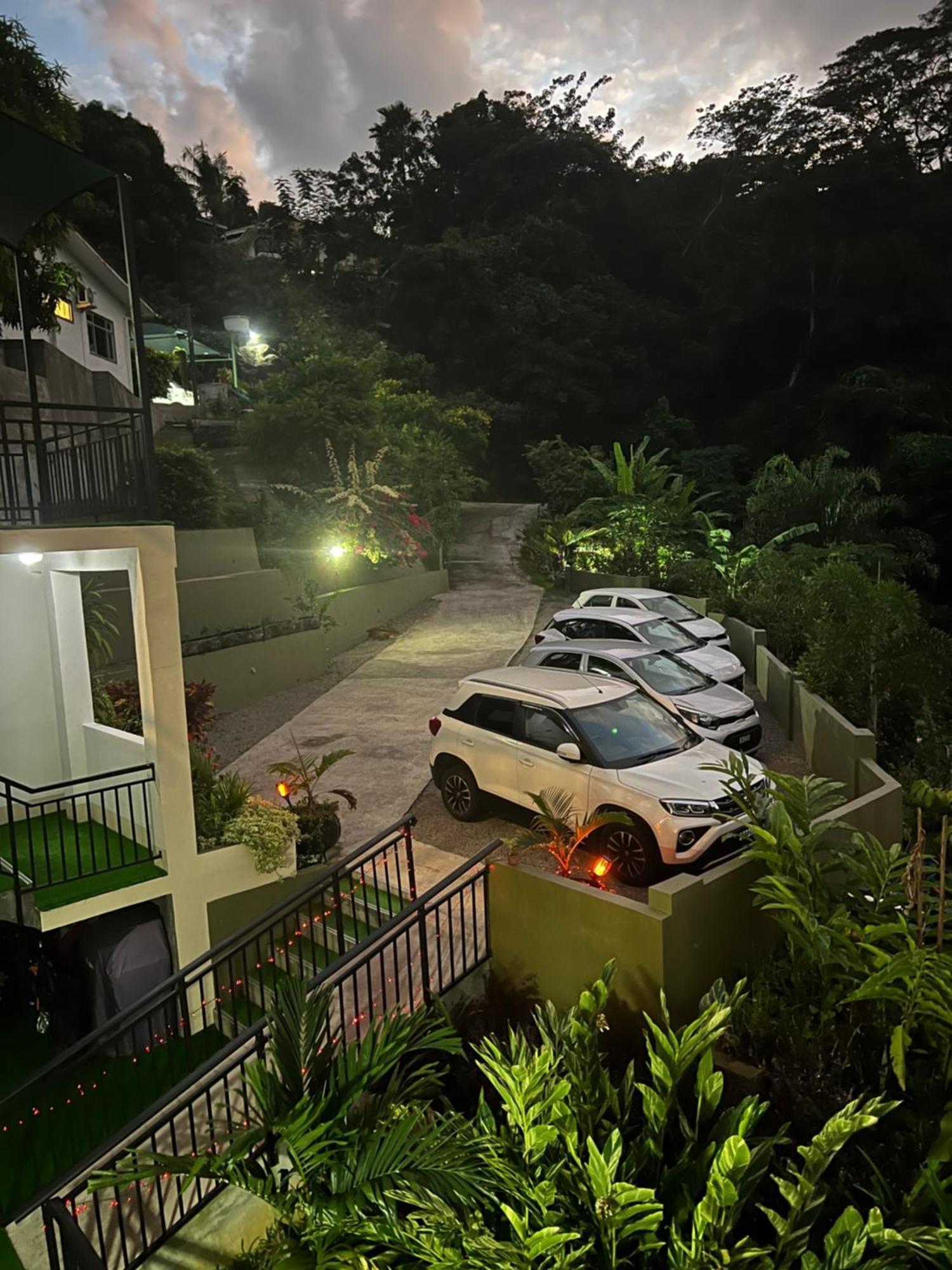 Апартаменты Creole Pearl Self-Catering Виктория Экстерьер фото