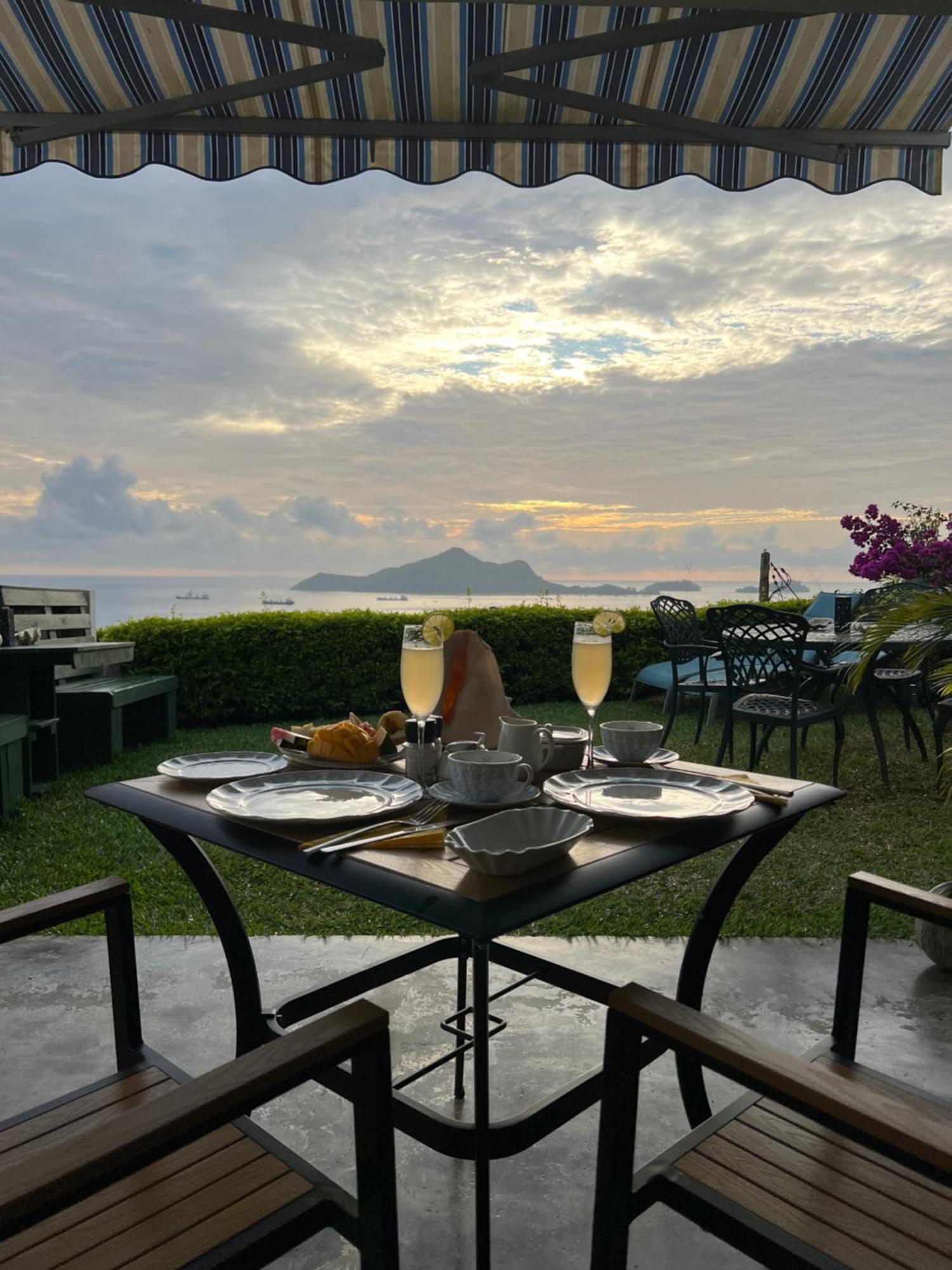 Апартаменты Creole Pearl Self-Catering Виктория Экстерьер фото