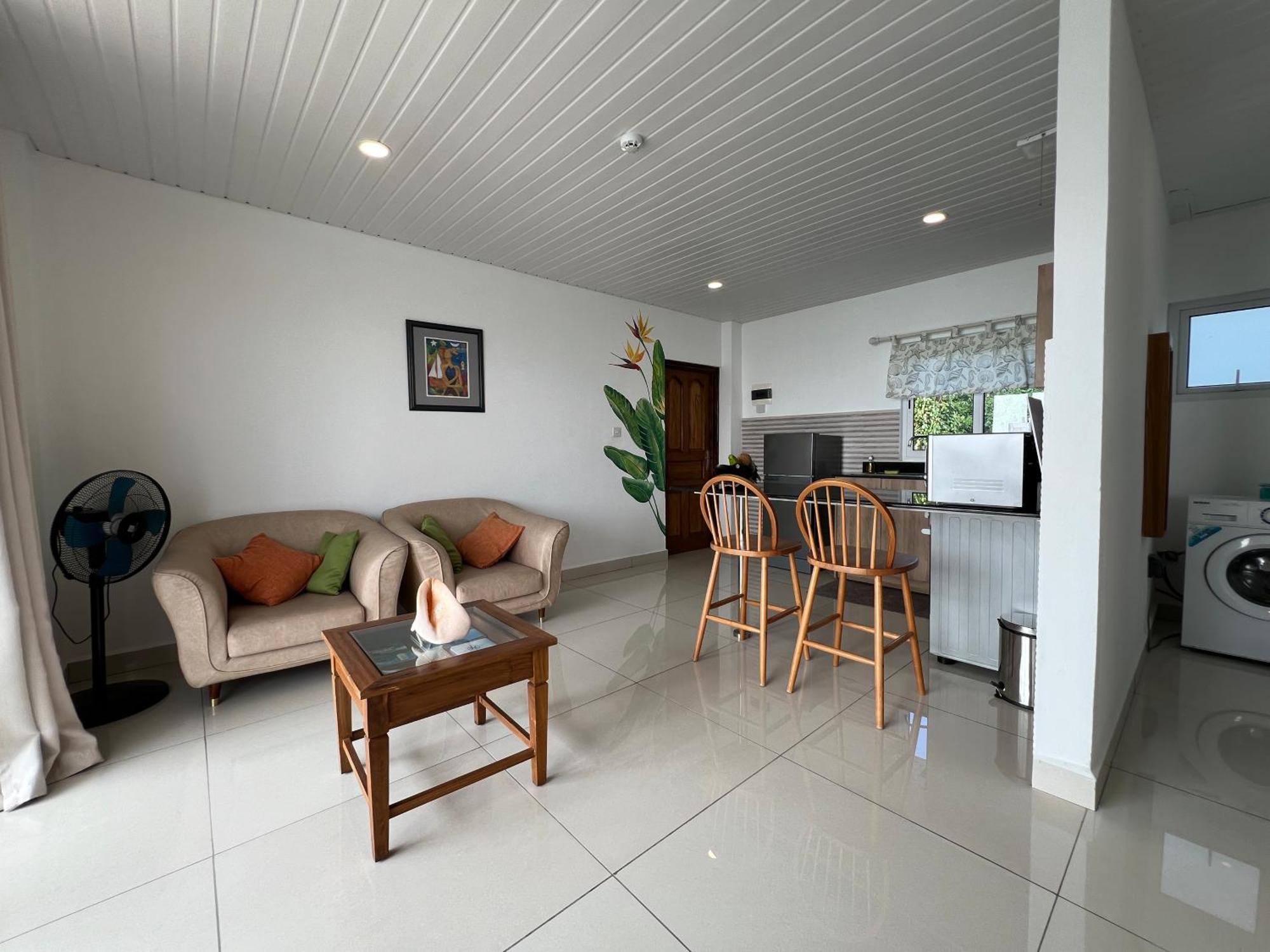 Апартаменты Creole Pearl Self-Catering Виктория Экстерьер фото